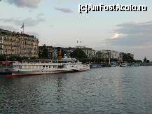 [P07] Lacul Geneva (Leman), cu hoteluri super elegante, pe ambele sale maluri din Geneva cea prea frumoasa » foto by ileanaxperta*
 - 
<span class="allrVoted glyphicon glyphicon-heart hidden" id="av291952"></span>
<a class="m-l-10 hidden" id="sv291952" onclick="voting_Foto_DelVot(,291952,2384)" role="button">șterge vot <span class="glyphicon glyphicon-remove"></span></a>
<a id="v9291952" class=" c-red"  onclick="voting_Foto_SetVot(291952)" role="button"><span class="glyphicon glyphicon-heart-empty"></span> <b>LIKE</b> = Votează poza</a> <img class="hidden"  id="f291952W9" src="/imagini/loader.gif" border="0" /><span class="AjErrMes hidden" id="e291952ErM"></span>