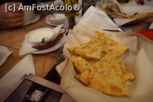 [P16] foccacia simpla (cu oregano). am descoperit noi 'painea' asta de curand » foto by fra
 - 
<span class="allrVoted glyphicon glyphicon-heart hidden" id="av730035"></span>
<a class="m-l-10 hidden" id="sv730035" onclick="voting_Foto_DelVot(,730035,2413)" role="button">șterge vot <span class="glyphicon glyphicon-remove"></span></a>
<a id="v9730035" class=" c-red"  onclick="voting_Foto_SetVot(730035)" role="button"><span class="glyphicon glyphicon-heart-empty"></span> <b>LIKE</b> = Votează poza</a> <img class="hidden"  id="f730035W9" src="/imagini/loader.gif" border="0" /><span class="AjErrMes hidden" id="e730035ErM"></span>