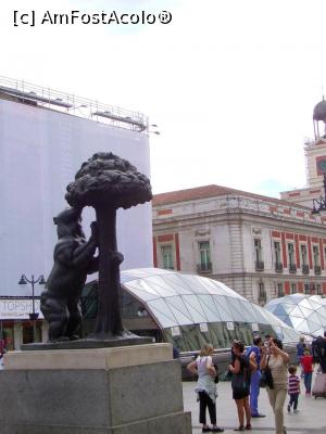 [P01] La pas prin Madrid - Puerta del Sol, El Orso y el Madroño » foto by Dragoș_MD
 - 
<span class="allrVoted glyphicon glyphicon-heart hidden" id="av809972"></span>
<a class="m-l-10 hidden" id="sv809972" onclick="voting_Foto_DelVot(,809972,2442)" role="button">șterge vot <span class="glyphicon glyphicon-remove"></span></a>
<a id="v9809972" class=" c-red"  onclick="voting_Foto_SetVot(809972)" role="button"><span class="glyphicon glyphicon-heart-empty"></span> <b>LIKE</b> = Votează poza</a> <img class="hidden"  id="f809972W9" src="/imagini/loader.gif" border="0" /><span class="AjErrMes hidden" id="e809972ErM"></span>