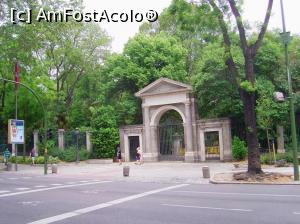 [P70] La pas prin Madrid - Paseo del Prado, o poartă (nefolosită) spre Grădina botanică.  » foto by Dragoș_MD
 - 
<span class="allrVoted glyphicon glyphicon-heart hidden" id="av810158"></span>
<a class="m-l-10 hidden" id="sv810158" onclick="voting_Foto_DelVot(,810158,2442)" role="button">șterge vot <span class="glyphicon glyphicon-remove"></span></a>
<a id="v9810158" class=" c-red"  onclick="voting_Foto_SetVot(810158)" role="button"><span class="glyphicon glyphicon-heart-empty"></span> <b>LIKE</b> = Votează poza</a> <img class="hidden"  id="f810158W9" src="/imagini/loader.gif" border="0" /><span class="AjErrMes hidden" id="e810158ErM"></span>