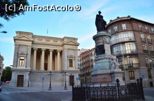 [P74] La pas prin Madrid - între Paseo del Prado și El Casón del Buen Retiro, statuia reginei María Cristina de Borbón » foto by Dragoș_MD
 - 
<span class="allrVoted glyphicon glyphicon-heart hidden" id="av810162"></span>
<a class="m-l-10 hidden" id="sv810162" onclick="voting_Foto_DelVot(,810162,2442)" role="button">șterge vot <span class="glyphicon glyphicon-remove"></span></a>
<a id="v9810162" class=" c-red"  onclick="voting_Foto_SetVot(810162)" role="button"><span class="glyphicon glyphicon-heart-empty"></span> <b>LIKE</b> = Votează poza</a> <img class="hidden"  id="f810162W9" src="/imagini/loader.gif" border="0" /><span class="AjErrMes hidden" id="e810162ErM"></span>