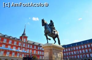 [P09] La pas prin Madrid - Plaza Mayor, Statuia regelui Filip al III-lea » foto by Dragoș_MD
 - 
<span class="allrVoted glyphicon glyphicon-heart hidden" id="av809980"></span>
<a class="m-l-10 hidden" id="sv809980" onclick="voting_Foto_DelVot(,809980,2442)" role="button">șterge vot <span class="glyphicon glyphicon-remove"></span></a>
<a id="v9809980" class=" c-red"  onclick="voting_Foto_SetVot(809980)" role="button"><span class="glyphicon glyphicon-heart-empty"></span> <b>LIKE</b> = Votează poza</a> <img class="hidden"  id="f809980W9" src="/imagini/loader.gif" border="0" /><span class="AjErrMes hidden" id="e809980ErM"></span>