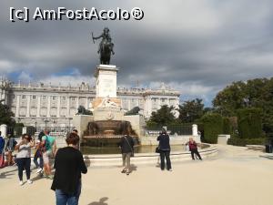 [P18] <strong>Plaza de Oriente cu </strong>statuia   regelui Filip al IV-lea » foto by Mika
 - 
<span class="allrVoted glyphicon glyphicon-heart hidden" id="av1206868"></span>
<a class="m-l-10 hidden" id="sv1206868" onclick="voting_Foto_DelVot(,1206868,2442)" role="button">șterge vot <span class="glyphicon glyphicon-remove"></span></a>
<a id="v91206868" class=" c-red"  onclick="voting_Foto_SetVot(1206868)" role="button"><span class="glyphicon glyphicon-heart-empty"></span> <b>LIKE</b> = Votează poza</a> <img class="hidden"  id="f1206868W9" src="/imagini/loader.gif" border="0" /><span class="AjErrMes hidden" id="e1206868ErM"></span>