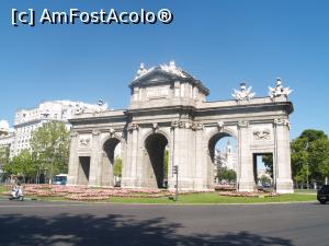 [P83] <strong>Puerta de Alcala</strong> » foto by Mika
 - 
<span class="allrVoted glyphicon glyphicon-heart hidden" id="av1206933"></span>
<a class="m-l-10 hidden" id="sv1206933" onclick="voting_Foto_DelVot(,1206933,2442)" role="button">șterge vot <span class="glyphicon glyphicon-remove"></span></a>
<a id="v91206933" class=" c-red"  onclick="voting_Foto_SetVot(1206933)" role="button"><span class="glyphicon glyphicon-heart-empty"></span> <b>LIKE</b> = Votează poza</a> <img class="hidden"  id="f1206933W9" src="/imagini/loader.gif" border="0" /><span class="AjErrMes hidden" id="e1206933ErM"></span>