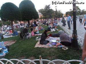 [P19] Ramadan la Istanbul - m-a impresionat enorm acest obicei despre care habar nu aveam » foto by sunflower
 - 
<span class="allrVoted glyphicon glyphicon-heart hidden" id="av526523"></span>
<a class="m-l-10 hidden" id="sv526523" onclick="voting_Foto_DelVot(,526523,2468)" role="button">șterge vot <span class="glyphicon glyphicon-remove"></span></a>
<a id="v9526523" class=" c-red"  onclick="voting_Foto_SetVot(526523)" role="button"><span class="glyphicon glyphicon-heart-empty"></span> <b>LIKE</b> = Votează poza</a> <img class="hidden"  id="f526523W9" src="/imagini/loader.gif" border="0" /><span class="AjErrMes hidden" id="e526523ErM"></span>