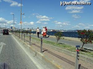 [P01] Kennedy Caddesi, bulevardul de pe malul Mării Marmara. văzut din maşină » foto by Carmen Ion
 - 
<span class="allrVoted glyphicon glyphicon-heart hidden" id="av565520"></span>
<a class="m-l-10 hidden" id="sv565520" onclick="voting_Foto_DelVot(,565520,2468)" role="button">șterge vot <span class="glyphicon glyphicon-remove"></span></a>
<a id="v9565520" class=" c-red"  onclick="voting_Foto_SetVot(565520)" role="button"><span class="glyphicon glyphicon-heart-empty"></span> <b>LIKE</b> = Votează poza</a> <img class="hidden"  id="f565520W9" src="/imagini/loader.gif" border="0" /><span class="AjErrMes hidden" id="e565520ErM"></span>