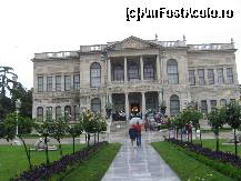 [P19] Palatul Dolmabahce » foto by Michi
 - 
<span class="allrVoted glyphicon glyphicon-heart hidden" id="av424068"></span>
<a class="m-l-10 hidden" id="sv424068" onclick="voting_Foto_DelVot(,424068,2468)" role="button">șterge vot <span class="glyphicon glyphicon-remove"></span></a>
<a id="v9424068" class=" c-red"  onclick="voting_Foto_SetVot(424068)" role="button"><span class="glyphicon glyphicon-heart-empty"></span> <b>LIKE</b> = Votează poza</a> <img class="hidden"  id="f424068W9" src="/imagini/loader.gif" border="0" /><span class="AjErrMes hidden" id="e424068ErM"></span>