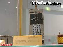 [P33] O staţie radio portabilă, funcţionând în ultrascurte (144 MHz), construită în 1962, de un radioamator german, al cărui indicativ este inscripţionat pe carcasă. » foto by Costi
 - 
<span class="allrVoted glyphicon glyphicon-heart hidden" id="av288707"></span>
<a class="m-l-10 hidden" id="sv288707" onclick="voting_Foto_DelVot(,288707,2504)" role="button">șterge vot <span class="glyphicon glyphicon-remove"></span></a>
<a id="v9288707" class=" c-red"  onclick="voting_Foto_SetVot(288707)" role="button"><span class="glyphicon glyphicon-heart-empty"></span> <b>LIKE</b> = Votează poza</a> <img class="hidden"  id="f288707W9" src="/imagini/loader.gif" border="0" /><span class="AjErrMes hidden" id="e288707ErM"></span>