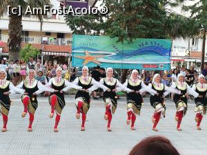 [P07] Festivalul de dansuri Sea Star in parcul de linga hotel » foto by MANDOX
 - 
<span class="allrVoted glyphicon glyphicon-heart hidden" id="av1090802"></span>
<a class="m-l-10 hidden" id="sv1090802" onclick="voting_Foto_DelVot(,1090802,2520)" role="button">șterge vot <span class="glyphicon glyphicon-remove"></span></a>
<a id="v91090802" class=" c-red"  onclick="voting_Foto_SetVot(1090802)" role="button"><span class="glyphicon glyphicon-heart-empty"></span> <b>LIKE</b> = Votează poza</a> <img class="hidden"  id="f1090802W9" src="/imagini/loader.gif" border="0" /><span class="AjErrMes hidden" id="e1090802ErM"></span>