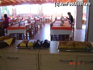 [P25] la micul dejun, pe langa paine, diferite feluri de chec » foto by hlli
 - 
<span class="allrVoted glyphicon glyphicon-heart hidden" id="av424983"></span>
<a class="m-l-10 hidden" id="sv424983" onclick="voting_Foto_DelVot(,424983,2570)" role="button">șterge vot <span class="glyphicon glyphicon-remove"></span></a>
<a id="v9424983" class=" c-red"  onclick="voting_Foto_SetVot(424983)" role="button"><span class="glyphicon glyphicon-heart-empty"></span> <b>LIKE</b> = Votează poza</a> <img class="hidden"  id="f424983W9" src="/imagini/loader.gif" border="0" /><span class="AjErrMes hidden" id="e424983ErM"></span>