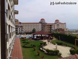 [P20] Barul si piscina Casablanca, in fundal hotelul de pe malul marii: Riu Helios Bay.  » foto by puiuma
 - 
<span class="allrVoted glyphicon glyphicon-heart hidden" id="av353512"></span>
<a class="m-l-10 hidden" id="sv353512" onclick="voting_Foto_DelVot(,353512,2646)" role="button">șterge vot <span class="glyphicon glyphicon-remove"></span></a>
<a id="v9353512" class=" c-red"  onclick="voting_Foto_SetVot(353512)" role="button"><span class="glyphicon glyphicon-heart-empty"></span> <b>LIKE</b> = Votează poza</a> <img class="hidden"  id="f353512W9" src="/imagini/loader.gif" border="0" /><span class="AjErrMes hidden" id="e353512ErM"></span>