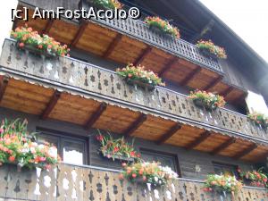 [P29] Casa in Hallstat, la fel de frumoasa ca cele din Lofer, sau din toata Austria.  » foto by liviu49
 - 
<span class="allrVoted glyphicon glyphicon-heart hidden" id="av880907"></span>
<a class="m-l-10 hidden" id="sv880907" onclick="voting_Foto_DelVot(,880907,2854)" role="button">șterge vot <span class="glyphicon glyphicon-remove"></span></a>
<a id="v9880907" class=" c-red"  onclick="voting_Foto_SetVot(880907)" role="button"><span class="glyphicon glyphicon-heart-empty"></span> <b>LIKE</b> = Votează poza</a> <img class="hidden"  id="f880907W9" src="/imagini/loader.gif" border="0" /><span class="AjErrMes hidden" id="e880907ErM"></span>