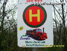 [P36] trenuletul care duce si aduce turistii la abatie din centrul orasului Melk. » foto by adryana
 - 
<span class="allrVoted glyphicon glyphicon-heart hidden" id="av313294"></span>
<a class="m-l-10 hidden" id="sv313294" onclick="voting_Foto_DelVot(,313294,2854)" role="button">șterge vot <span class="glyphicon glyphicon-remove"></span></a>
<a id="v9313294" class=" c-red"  onclick="voting_Foto_SetVot(313294)" role="button"><span class="glyphicon glyphicon-heart-empty"></span> <b>LIKE</b> = Votează poza</a> <img class="hidden"  id="f313294W9" src="/imagini/loader.gif" border="0" /><span class="AjErrMes hidden" id="e313294ErM"></span>