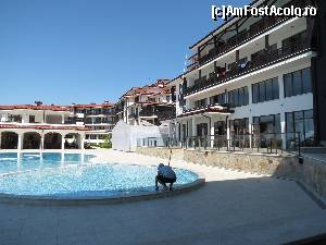 [P05] Piscina din fata hotelului Hill Club » foto by iry81
 - 
<span class="allrVoted glyphicon glyphicon-heart hidden" id="av652683"></span>
<a class="m-l-10 hidden" id="sv652683" onclick="voting_Foto_DelVot(,652683,2948)" role="button">șterge vot <span class="glyphicon glyphicon-remove"></span></a>
<a id="v9652683" class=" c-red"  onclick="voting_Foto_SetVot(652683)" role="button"><span class="glyphicon glyphicon-heart-empty"></span> <b>LIKE</b> = Votează poza</a> <img class="hidden"  id="f652683W9" src="/imagini/loader.gif" border="0" /><span class="AjErrMes hidden" id="e652683ErM"></span>