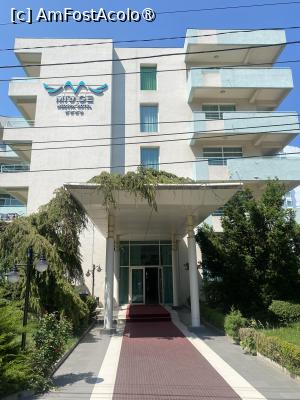 [P04] Mirage MedSPA, Eforie Nord. Intrarea in hotel. » foto by Floria
 - 
<span class="allrVoted glyphicon glyphicon-heart hidden" id="av1486212"></span>
<a class="m-l-10 hidden" id="sv1486212" onclick="voting_Foto_DelVot(,1486212,2972)" role="button">șterge vot <span class="glyphicon glyphicon-remove"></span></a>
<a id="v91486212" class=" c-red"  onclick="voting_Foto_SetVot(1486212)" role="button"><span class="glyphicon glyphicon-heart-empty"></span> <b>LIKE</b> = Votează poza</a> <img class="hidden"  id="f1486212W9" src="/imagini/loader.gif" border="0" /><span class="AjErrMes hidden" id="e1486212ErM"></span>