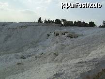 [P15] Pamukkale - Castelul de bumbac. » foto by iulianic
 - 
<span class="allrVoted glyphicon glyphicon-heart hidden" id="av272278"></span>
<a class="m-l-10 hidden" id="sv272278" onclick="voting_Foto_DelVot(,272278,3039)" role="button">șterge vot <span class="glyphicon glyphicon-remove"></span></a>
<a id="v9272278" class=" c-red"  onclick="voting_Foto_SetVot(272278)" role="button"><span class="glyphicon glyphicon-heart-empty"></span> <b>LIKE</b> = Votează poza</a> <img class="hidden"  id="f272278W9" src="/imagini/loader.gif" border="0" /><span class="AjErrMes hidden" id="e272278ErM"></span>