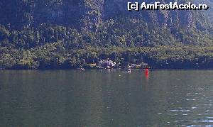 [P16] Imagine de pe lacul din Hallstatt. Regiunea Salzkammergut, Austria Superioară.  » foto by traian.leuca †
 - 
<span class="allrVoted glyphicon glyphicon-heart hidden" id="av612999"></span>
<a class="m-l-10 hidden" id="sv612999" onclick="voting_Foto_DelVot(,612999,3095)" role="button">șterge vot <span class="glyphicon glyphicon-remove"></span></a>
<a id="v9612999" class=" c-red"  onclick="voting_Foto_SetVot(612999)" role="button"><span class="glyphicon glyphicon-heart-empty"></span> <b>LIKE</b> = Votează poza</a> <img class="hidden"  id="f612999W9" src="/imagini/loader.gif" border="0" /><span class="AjErrMes hidden" id="e612999ErM"></span>