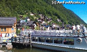 [P06] Vas de agrementîn Hallstatt. Regiunea Salzkammergut, Austria Superioară.  » foto by traian.leuca †
 - 
<span class="allrVoted glyphicon glyphicon-heart hidden" id="av612989"></span>
<a class="m-l-10 hidden" id="sv612989" onclick="voting_Foto_DelVot(,612989,3095)" role="button">șterge vot <span class="glyphicon glyphicon-remove"></span></a>
<a id="v9612989" class=" c-red"  onclick="voting_Foto_SetVot(612989)" role="button"><span class="glyphicon glyphicon-heart-empty"></span> <b>LIKE</b> = Votează poza</a> <img class="hidden"  id="f612989W9" src="/imagini/loader.gif" border="0" /><span class="AjErrMes hidden" id="e612989ErM"></span>