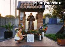 [P15] Monument de inchinaciune la Padre Pio in Valverde » foto by adri-nico
 - 
<span class="allrVoted glyphicon glyphicon-heart hidden" id="av282212"></span>
<a class="m-l-10 hidden" id="sv282212" onclick="voting_Foto_DelVot(,282212,3109)" role="button">șterge vot <span class="glyphicon glyphicon-remove"></span></a>
<a id="v9282212" class=" c-red"  onclick="voting_Foto_SetVot(282212)" role="button"><span class="glyphicon glyphicon-heart-empty"></span> <b>LIKE</b> = Votează poza</a> <img class="hidden"  id="f282212W9" src="/imagini/loader.gif" border="0" /><span class="AjErrMes hidden" id="e282212ErM"></span>