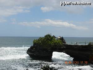 [P02] tanah lot in mijlocul oceanului ,,sau mai spre margine))  » foto by andreea72
 - 
<span class="allrVoted glyphicon glyphicon-heart hidden" id="av504681"></span>
<a class="m-l-10 hidden" id="sv504681" onclick="voting_Foto_DelVot(,504681,3149)" role="button">șterge vot <span class="glyphicon glyphicon-remove"></span></a>
<a id="v9504681" class=" c-red"  onclick="voting_Foto_SetVot(504681)" role="button"><span class="glyphicon glyphicon-heart-empty"></span> <b>LIKE</b> = Votează poza</a> <img class="hidden"  id="f504681W9" src="/imagini/loader.gif" border="0" /><span class="AjErrMes hidden" id="e504681ErM"></span>