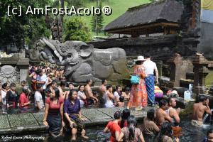 [P11] Templul Pura Tirta Empul » foto by robert
 - 
<span class="allrVoted glyphicon glyphicon-heart hidden" id="av715905"></span>
<a class="m-l-10 hidden" id="sv715905" onclick="voting_Foto_DelVot(,715905,3149)" role="button">șterge vot <span class="glyphicon glyphicon-remove"></span></a>
<a id="v9715905" class=" c-red"  onclick="voting_Foto_SetVot(715905)" role="button"><span class="glyphicon glyphicon-heart-empty"></span> <b>LIKE</b> = Votează poza</a> <img class="hidden"  id="f715905W9" src="/imagini/loader.gif" border="0" /><span class="AjErrMes hidden" id="e715905ErM"></span>