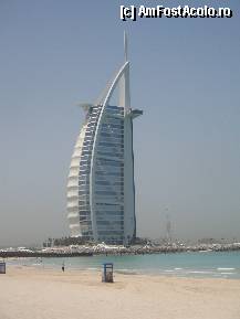 [P16] Dumai - Burj Al Arab, in toata splendoarea sa, poza e cu zoom, prea mult nu aveam voie sa ne apropiem » foto by AndreeaG
 - 
<span class="allrVoted glyphicon glyphicon-heart hidden" id="av285084"></span>
<a class="m-l-10 hidden" id="sv285084" onclick="voting_Foto_DelVot(,285084,3199)" role="button">șterge vot <span class="glyphicon glyphicon-remove"></span></a>
<a id="v9285084" class=" c-red"  onclick="voting_Foto_SetVot(285084)" role="button"><span class="glyphicon glyphicon-heart-empty"></span> <b>LIKE</b> = Votează poza</a> <img class="hidden"  id="f285084W9" src="/imagini/loader.gif" border="0" /><span class="AjErrMes hidden" id="e285084ErM"></span>