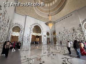 [P23] Moscheea Sheik Zayed Abu Dhabi » foto by AZE
 - 
<span class="allrVoted glyphicon glyphicon-heart hidden" id="av1488113"></span>
<a class="m-l-10 hidden" id="sv1488113" onclick="voting_Foto_DelVot(,1488113,3202)" role="button">șterge vot <span class="glyphicon glyphicon-remove"></span></a>
<a id="v91488113" class=" c-red"  onclick="voting_Foto_SetVot(1488113)" role="button"><span class="glyphicon glyphicon-heart-empty"></span> <b>LIKE</b> = Votează poza</a> <img class="hidden"  id="f1488113W9" src="/imagini/loader.gif" border="0" /><span class="AjErrMes hidden" id="e1488113ErM"></span>