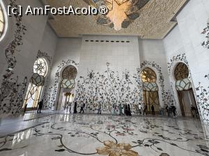[P24] Moscheea Sheik Zayed Abu Dhabi » foto by AZE
 - 
<span class="allrVoted glyphicon glyphicon-heart hidden" id="av1488114"></span>
<a class="m-l-10 hidden" id="sv1488114" onclick="voting_Foto_DelVot(,1488114,3202)" role="button">șterge vot <span class="glyphicon glyphicon-remove"></span></a>
<a id="v91488114" class=" c-red"  onclick="voting_Foto_SetVot(1488114)" role="button"><span class="glyphicon glyphicon-heart-empty"></span> <b>LIKE</b> = Votează poza</a> <img class="hidden"  id="f1488114W9" src="/imagini/loader.gif" border="0" /><span class="AjErrMes hidden" id="e1488114ErM"></span>