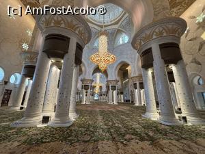 [P33] Moscheea Sheik Zayed Abu Dhabi,covorul » foto by AZE
 - 
<span class="allrVoted glyphicon glyphicon-heart hidden" id="av1488123"></span>
<a class="m-l-10 hidden" id="sv1488123" onclick="voting_Foto_DelVot(,1488123,3202)" role="button">șterge vot <span class="glyphicon glyphicon-remove"></span></a>
<a id="v91488123" class=" c-red"  onclick="voting_Foto_SetVot(1488123)" role="button"><span class="glyphicon glyphicon-heart-empty"></span> <b>LIKE</b> = Votează poza</a> <img class="hidden"  id="f1488123W9" src="/imagini/loader.gif" border="0" /><span class="AjErrMes hidden" id="e1488123ErM"></span>