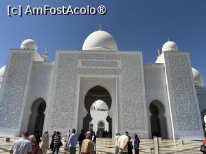 [P04] Moscheea Sheik Zayed Abu Dhabi » foto by AZE
 - 
<span class="allrVoted glyphicon glyphicon-heart hidden" id="av1488094"></span>
<a class="m-l-10 hidden" id="sv1488094" onclick="voting_Foto_DelVot(,1488094,3202)" role="button">șterge vot <span class="glyphicon glyphicon-remove"></span></a>
<a id="v91488094" class=" c-red"  onclick="voting_Foto_SetVot(1488094)" role="button"><span class="glyphicon glyphicon-heart-empty"></span> <b>LIKE</b> = Votează poza</a> <img class="hidden"  id="f1488094W9" src="/imagini/loader.gif" border="0" /><span class="AjErrMes hidden" id="e1488094ErM"></span>