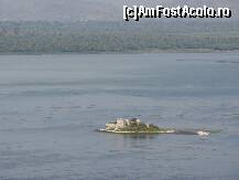 P11 [SEP-2011] Lacul Skadar - o insulita care era folosita drept inchisoare, din cate ni s-a spus