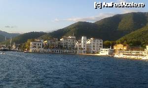 [P28] Cladirea portului din Tivat.  » foto by Aurici
 - 
<span class="allrVoted glyphicon glyphicon-heart hidden" id="av686870"></span>
<a class="m-l-10 hidden" id="sv686870" onclick="voting_Foto_DelVot(,686870,3229)" role="button">șterge vot <span class="glyphicon glyphicon-remove"></span></a>
<a id="v9686870" class=" c-red"  onclick="voting_Foto_SetVot(686870)" role="button"><span class="glyphicon glyphicon-heart-empty"></span> <b>LIKE</b> = Votează poza</a> <img class="hidden"  id="f686870W9" src="/imagini/loader.gif" border="0" /><span class="AjErrMes hidden" id="e686870ErM"></span>