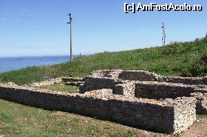 [P04] Ruine la Cap Kaliakra » foto by Doina Burtila
 - 
<span class="allrVoted glyphicon glyphicon-heart hidden" id="av511102"></span>
<a class="m-l-10 hidden" id="sv511102" onclick="voting_Foto_DelVot(,511102,3328)" role="button">șterge vot <span class="glyphicon glyphicon-remove"></span></a>
<a id="v9511102" class=" c-red"  onclick="voting_Foto_SetVot(511102)" role="button"><span class="glyphicon glyphicon-heart-empty"></span> <b>LIKE</b> = Votează poza</a> <img class="hidden"  id="f511102W9" src="/imagini/loader.gif" border="0" /><span class="AjErrMes hidden" id="e511102ErM"></span>