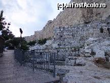 P15 [APR-2013] O parte din zidul cetății Ierusalimului. 
