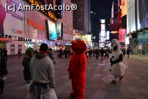 [P18] Figuri din desene animate incearca sa-ti aduca zambetul pe buze (foto facut in Times Square)  » foto by AZE
 - 
<span class="allrVoted glyphicon glyphicon-heart hidden" id="av723198"></span>
<a class="m-l-10 hidden" id="sv723198" onclick="voting_Foto_DelVot(,723198,3385)" role="button">șterge vot <span class="glyphicon glyphicon-remove"></span></a>
<a id="v9723198" class=" c-red"  onclick="voting_Foto_SetVot(723198)" role="button"><span class="glyphicon glyphicon-heart-empty"></span> <b>LIKE</b> = Votează poza</a> <img class="hidden"  id="f723198W9" src="/imagini/loader.gif" border="0" /><span class="AjErrMes hidden" id="e723198ErM"></span>