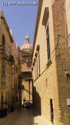 [P54] Il-Birgu. Ma aflu pe Triq Il-Palazz Ta'L-Isqof (Strada Palatului Episcopal). » foto by ovidiuyepi
 - 
<span class="allrVoted glyphicon glyphicon-heart hidden" id="av1228458"></span>
<a class="m-l-10 hidden" id="sv1228458" onclick="voting_Foto_DelVot(,1228458,3405)" role="button">șterge vot <span class="glyphicon glyphicon-remove"></span></a>
<a id="v91228458" class=" c-red"  onclick="voting_Foto_SetVot(1228458)" role="button"><span class="glyphicon glyphicon-heart-empty"></span> <b>LIKE</b> = Votează poza</a> <img class="hidden"  id="f1228458W9" src="/imagini/loader.gif" border="0" /><span class="AjErrMes hidden" id="e1228458ErM"></span>