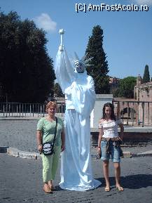 [P14] statuia libertatii la Roma » foto by adaiulia
 - 
<span class="allrVoted glyphicon glyphicon-heart hidden" id="av101708"></span>
<a class="m-l-10 hidden" id="sv101708" onclick="voting_Foto_DelVot(,101708,3406)" role="button">șterge vot <span class="glyphicon glyphicon-remove"></span></a>
<a id="v9101708" class=" c-red"  onclick="voting_Foto_SetVot(101708)" role="button"><span class="glyphicon glyphicon-heart-empty"></span> <b>LIKE</b> = Votează poza</a> <img class="hidden"  id="f101708W9" src="/imagini/loader.gif" border="0" /><span class="AjErrMes hidden" id="e101708ErM"></span>