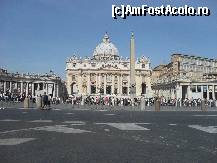 [P12] Basilica Sfantul Petru din Vatican » foto by georgiana
 - 
<span class="allrVoted glyphicon glyphicon-heart hidden" id="av210146"></span>
<a class="m-l-10 hidden" id="sv210146" onclick="voting_Foto_DelVot(,210146,3406)" role="button">șterge vot <span class="glyphicon glyphicon-remove"></span></a>
<a id="v9210146" class=" c-red"  onclick="voting_Foto_SetVot(210146)" role="button"><span class="glyphicon glyphicon-heart-empty"></span> <b>LIKE</b> = Votează poza</a> <img class="hidden"  id="f210146W9" src="/imagini/loader.gif" border="0" /><span class="AjErrMes hidden" id="e210146ErM"></span>