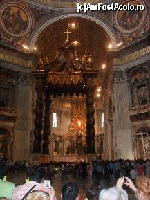 [P15] Baldachinul lui Bernini din Basilica Sfantul Petru din Vatican » foto by georgiana
 - 
<span class="allrVoted glyphicon glyphicon-heart hidden" id="av210149"></span>
<a class="m-l-10 hidden" id="sv210149" onclick="voting_Foto_DelVot(,210149,3406)" role="button">șterge vot <span class="glyphicon glyphicon-remove"></span></a>
<a id="v9210149" class=" c-red"  onclick="voting_Foto_SetVot(210149)" role="button"><span class="glyphicon glyphicon-heart-empty"></span> <b>LIKE</b> = Votează poza</a> <img class="hidden"  id="f210149W9" src="/imagini/loader.gif" border="0" /><span class="AjErrMes hidden" id="e210149ErM"></span>