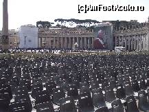 [P09] Piata Sfantul Petru din Vatican » foto by georgiana
 - 
<span class="allrVoted glyphicon glyphicon-heart hidden" id="av210143"></span>
<a class="m-l-10 hidden" id="sv210143" onclick="voting_Foto_DelVot(,210143,3406)" role="button">șterge vot <span class="glyphicon glyphicon-remove"></span></a>
<a id="v9210143" class=" c-red"  onclick="voting_Foto_SetVot(210143)" role="button"><span class="glyphicon glyphicon-heart-empty"></span> <b>LIKE</b> = Votează poza</a> <img class="hidden"  id="f210143W9" src="/imagini/loader.gif" border="0" /><span class="AjErrMes hidden" id="e210143ErM"></span>