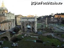 [P22] Arcul lui Septimus Severus (sunt si dacii reprezentati pe acolo). Acolo e si iesirea. Faceti imediat la stanga si urcati scarile pentru a ajunge la Muzeul Capitolin. » foto by TraianS
 - 
<span class="allrVoted glyphicon glyphicon-heart hidden" id="av181016"></span>
<a class="m-l-10 hidden" id="sv181016" onclick="voting_Foto_DelVot(,181016,3406)" role="button">șterge vot <span class="glyphicon glyphicon-remove"></span></a>
<a id="v9181016" class=" c-red"  onclick="voting_Foto_SetVot(181016)" role="button"><span class="glyphicon glyphicon-heart-empty"></span> <b>LIKE</b> = Votează poza</a> <img class="hidden"  id="f181016W9" src="/imagini/loader.gif" border="0" /><span class="AjErrMes hidden" id="e181016ErM"></span>