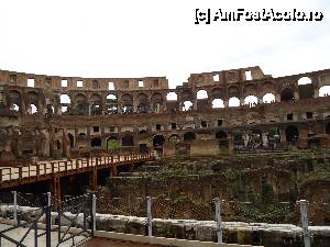 [P20] primul contact cu interiorul Colosseum-ului » foto by marocanu21
 - 
<span class="allrVoted glyphicon glyphicon-heart hidden" id="av485177"></span>
<a class="m-l-10 hidden" id="sv485177" onclick="voting_Foto_DelVot(,485177,3406)" role="button">șterge vot <span class="glyphicon glyphicon-remove"></span></a>
<a id="v9485177" class=" c-red"  onclick="voting_Foto_SetVot(485177)" role="button"><span class="glyphicon glyphicon-heart-empty"></span> <b>LIKE</b> = Votează poza</a> <img class="hidden"  id="f485177W9" src="/imagini/loader.gif" border="0" /><span class="AjErrMes hidden" id="e485177ErM"></span>