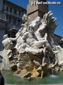 [P12] Roma - Piazza Navona - Fontana dei Quattro Fiumi (Fantana celor patru fluvii )  Gange » foto by Diaura*
 - 
<span class="allrVoted glyphicon glyphicon-heart hidden" id="av312173"></span>
<a class="m-l-10 hidden" id="sv312173" onclick="voting_Foto_DelVot(,312173,3406)" role="button">șterge vot <span class="glyphicon glyphicon-remove"></span></a>
<a id="v9312173" class=" c-red"  onclick="voting_Foto_SetVot(312173)" role="button"><span class="glyphicon glyphicon-heart-empty"></span> <b>LIKE</b> = Votează poza</a> <img class="hidden"  id="f312173W9" src="/imagini/loader.gif" border="0" /><span class="AjErrMes hidden" id="e312173ErM"></span>