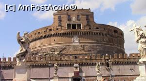 [P01] Castello Sant Angelo sau Castelul Ingerilor. O fotografie realizata de pe Podul Sant Angelo.  » foto by ovidiuyepi
 - 
<span class="allrVoted glyphicon glyphicon-heart hidden" id="av977393"></span>
<a class="m-l-10 hidden" id="sv977393" onclick="voting_Foto_DelVot(,977393,3406)" role="button">șterge vot <span class="glyphicon glyphicon-remove"></span></a>
<a id="v9977393" class=" c-red"  onclick="voting_Foto_SetVot(977393)" role="button"><span class="glyphicon glyphicon-heart-empty"></span> <b>LIKE</b> = Votează poza</a> <img class="hidden"  id="f977393W9" src="/imagini/loader.gif" border="0" /><span class="AjErrMes hidden" id="e977393ErM"></span>