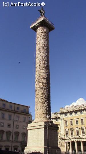 [P13] Piazza Colona. <p> Columna lui Marcus Aurelius. In varf sta statuia Sf. Apostol Pavel.  » foto by ovidiuyepi
 - 
<span class="allrVoted glyphicon glyphicon-heart hidden" id="av977409"></span>
<a class="m-l-10 hidden" id="sv977409" onclick="voting_Foto_DelVot(,977409,3406)" role="button">șterge vot <span class="glyphicon glyphicon-remove"></span></a>
<a id="v9977409" class=" c-red"  onclick="voting_Foto_SetVot(977409)" role="button"><span class="glyphicon glyphicon-heart-empty"></span> <b>LIKE</b> = Votează poza</a> <img class="hidden"  id="f977409W9" src="/imagini/loader.gif" border="0" /><span class="AjErrMes hidden" id="e977409ErM"></span>