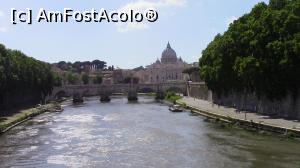 [P03] Tibrul (Tevere) si cupola Basilicii San Pietro in plan indepartat. Fotografie facuta de pe Podul Umberto i.  » foto by ovidiuyepi
 - 
<span class="allrVoted glyphicon glyphicon-heart hidden" id="av977397"></span>
<a class="m-l-10 hidden" id="sv977397" onclick="voting_Foto_DelVot(,977397,3406)" role="button">șterge vot <span class="glyphicon glyphicon-remove"></span></a>
<a id="v9977397" class=" c-red"  onclick="voting_Foto_SetVot(977397)" role="button"><span class="glyphicon glyphicon-heart-empty"></span> <b>LIKE</b> = Votează poza</a> <img class="hidden"  id="f977397W9" src="/imagini/loader.gif" border="0" /><span class="AjErrMes hidden" id="e977397ErM"></span>