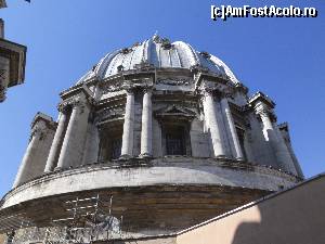 [P12] Cupola basilicii San Pietro.  » foto by dan48
 - 
<span class="allrVoted glyphicon glyphicon-heart hidden" id="av629873"></span>
<a class="m-l-10 hidden" id="sv629873" onclick="voting_Foto_DelVot(,629873,3406)" role="button">șterge vot <span class="glyphicon glyphicon-remove"></span></a>
<a id="v9629873" class=" c-red"  onclick="voting_Foto_SetVot(629873)" role="button"><span class="glyphicon glyphicon-heart-empty"></span> <b>LIKE</b> = Votează poza</a> <img class="hidden"  id="f629873W9" src="/imagini/loader.gif" border="0" /><span class="AjErrMes hidden" id="e629873ErM"></span>