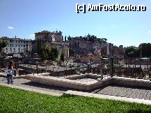 [P33] Roma:terasă pe Via dei Fori Imperiali cu vedere spre Forumul Roman » foto by mariana.olaru
 - 
<span class="allrVoted glyphicon glyphicon-heart hidden" id="av207336"></span>
<a class="m-l-10 hidden" id="sv207336" onclick="voting_Foto_DelVot(,207336,3406)" role="button">șterge vot <span class="glyphicon glyphicon-remove"></span></a>
<a id="v9207336" class=" c-red"  onclick="voting_Foto_SetVot(207336)" role="button"><span class="glyphicon glyphicon-heart-empty"></span> <b>LIKE</b> = Votează poza</a> <img class="hidden"  id="f207336W9" src="/imagini/loader.gif" border="0" /><span class="AjErrMes hidden" id="e207336ErM"></span>