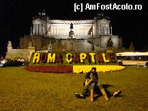 [P42] Roma-vedere nocturnă a Monumentului lui Vittorio Emanuele al II-lea » foto by mariana.olaru
 - 
<span class="allrVoted glyphicon glyphicon-heart hidden" id="av207345"></span>
<a class="m-l-10 hidden" id="sv207345" onclick="voting_Foto_DelVot(,207345,3406)" role="button">șterge vot <span class="glyphicon glyphicon-remove"></span></a>
<a id="v9207345" class=" c-red"  onclick="voting_Foto_SetVot(207345)" role="button"><span class="glyphicon glyphicon-heart-empty"></span> <b>LIKE</b> = Votează poza</a> <img class="hidden"  id="f207345W9" src="/imagini/loader.gif" border="0" /><span class="AjErrMes hidden" id="e207345ErM"></span>