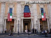 [P50] Roma,Palazzo dei Conservatori, în care este expusă statuia originală a lupoaicei alăptându-i pe Romulus și Remus » foto by mariana.olaru
 - 
<span class="allrVoted glyphicon glyphicon-heart hidden" id="av207353"></span>
<a class="m-l-10 hidden" id="sv207353" onclick="voting_Foto_DelVot(,207353,3406)" role="button">șterge vot <span class="glyphicon glyphicon-remove"></span></a>
<a id="v9207353" class=" c-red"  onclick="voting_Foto_SetVot(207353)" role="button"><span class="glyphicon glyphicon-heart-empty"></span> <b>LIKE</b> = Votează poza</a> <img class="hidden"  id="f207353W9" src="/imagini/loader.gif" border="0" /><span class="AjErrMes hidden" id="e207353ErM"></span>